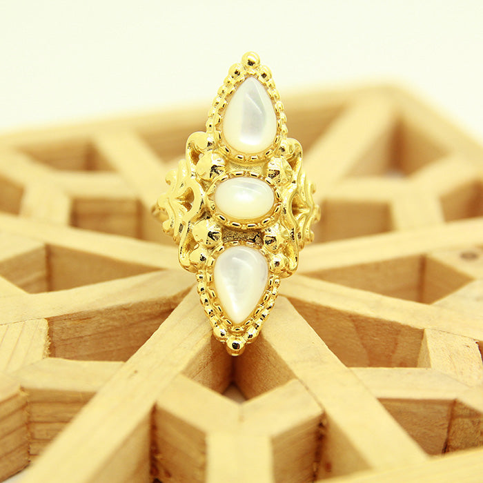Statement Persian ring shell