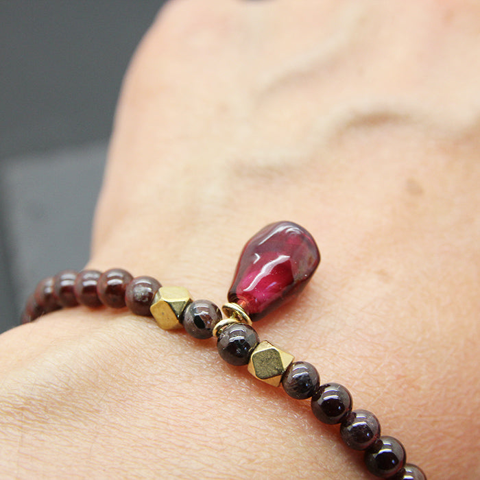 Pomegranate Beaded Bracelate, Garnet stones