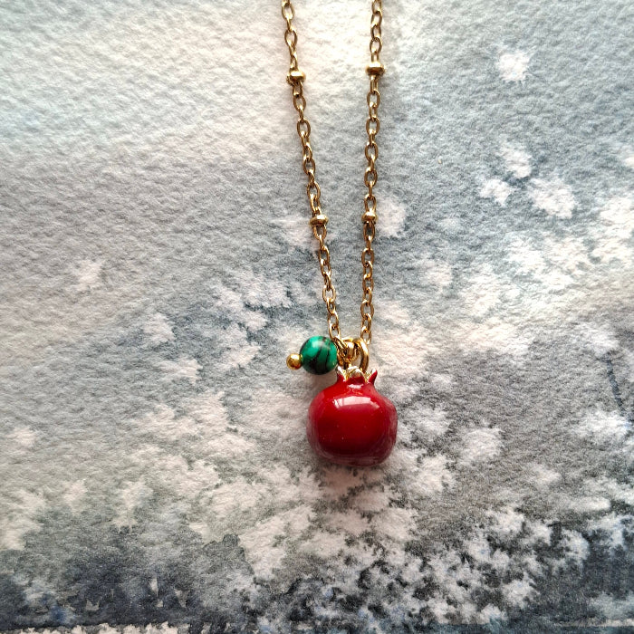 collier grenade inspiré de l'art persan. Bijou artisanal fait main, élégant et unique. Livraison rapide en France
