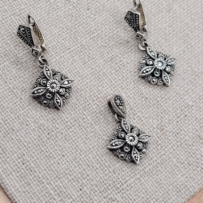 Silver set