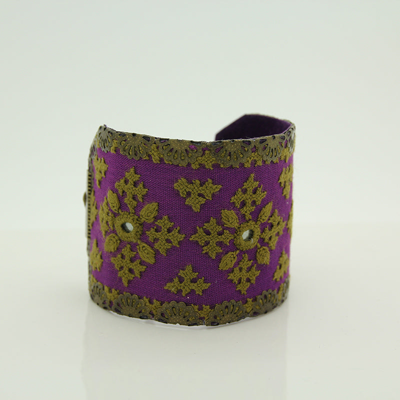 Regal Embellishment Bracelet, Purple
