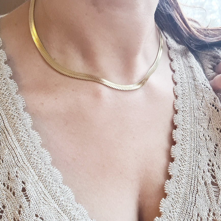 Timless gold necklace - Yalda Concept Store Persan