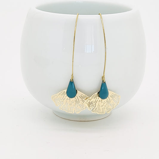 Ginkgo Embrace earrings