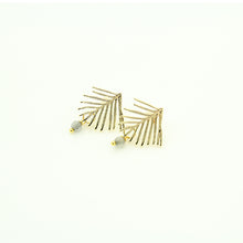 Load image into Gallery viewer, Enchanted Leaf Labradorite Earrings

