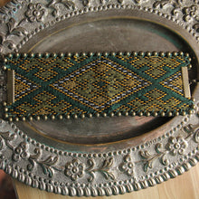 Load image into Gallery viewer, Persian Elegance Green Bracelet
