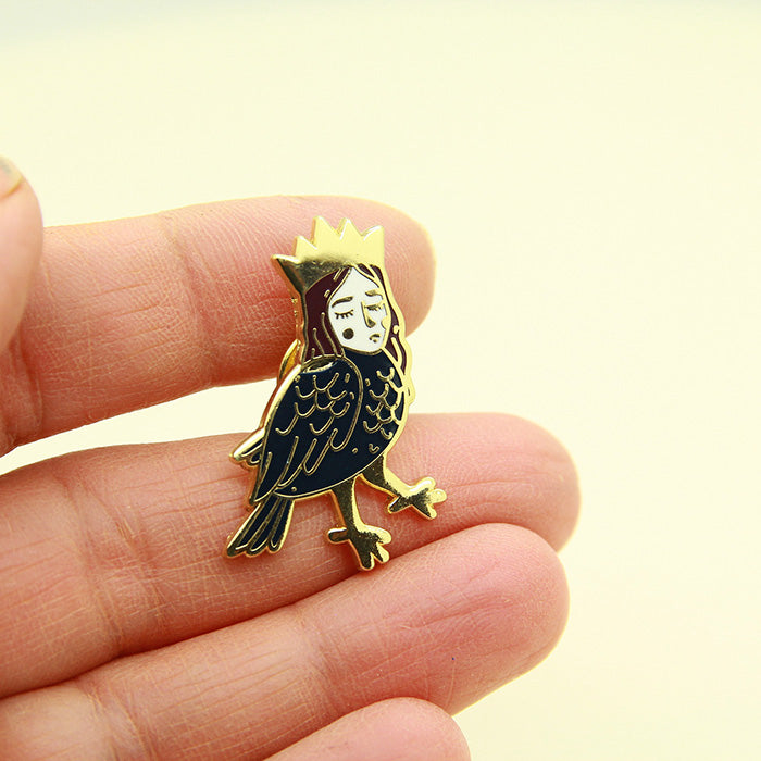 Queen Crow Brooch