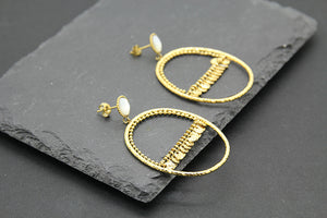 Timeless Gold Elegance Earrings