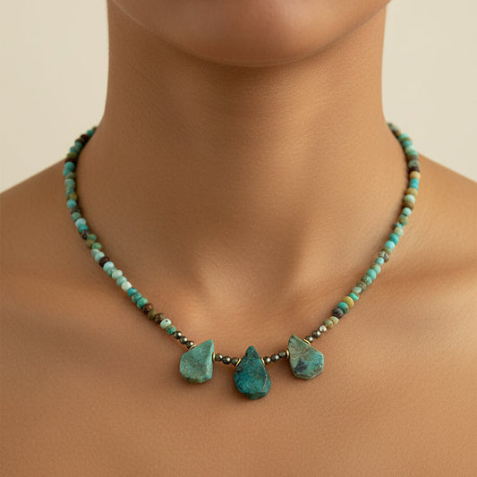 Shadowy Seduction Necklace - Yalda Concept Store Persan