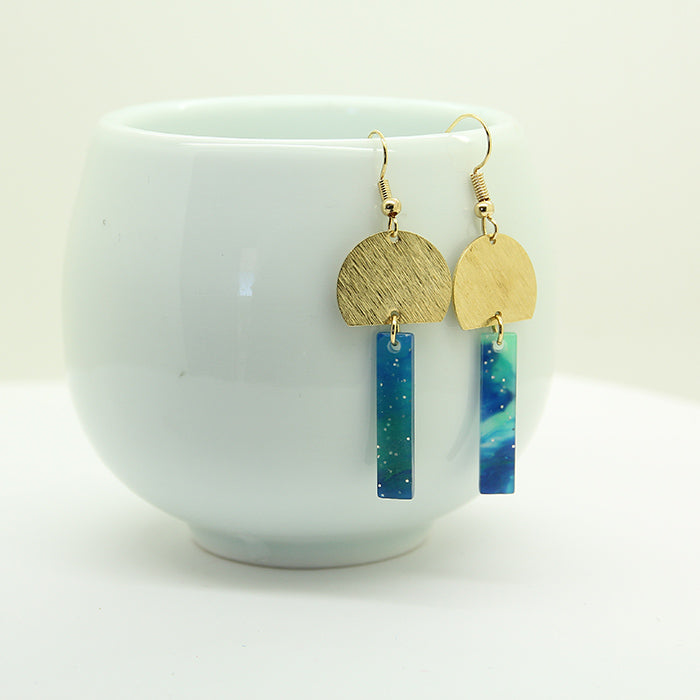 Lustre Line Green Earrings