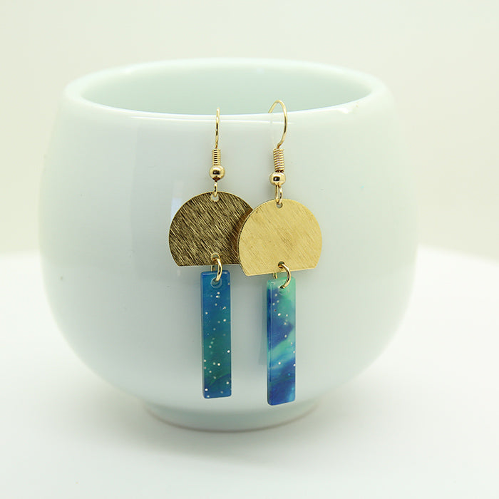 Lustre Line Green Earrings