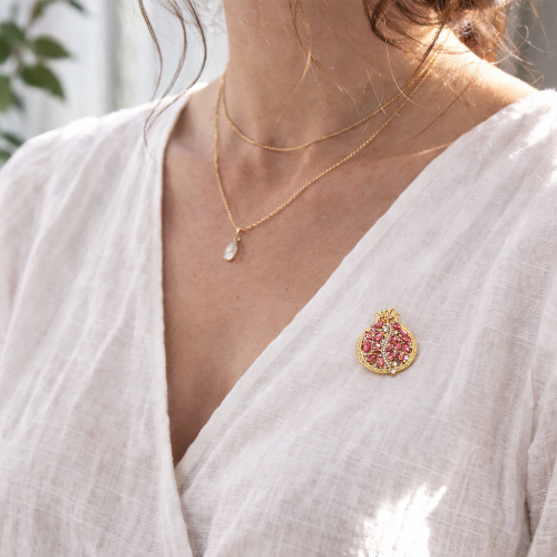 Pomegranate Shiny Brooch - Yalda Concept Store Persan