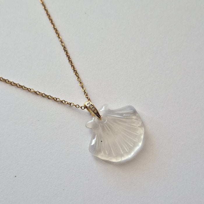 Transparent shell Charm Neckkace - Yalda Concept Store Persan