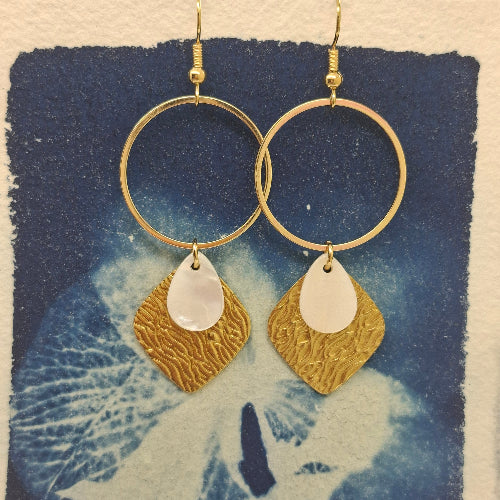 White drop earrings - Yalda Concept Store Persan