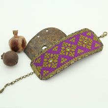 Load image into Gallery viewer, Regal Embellishment Bracelet, Purple
