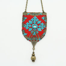 Load image into Gallery viewer, Boucles d&#39;oreilles Rouges, boucles d&#39;oreilles orientales, boucles d&#39;oreilles motifs rougues, boucles d&#39;oreilles Ethniques, Made in France,Persian Jewelry, Persian earrings, Persian Patterns earrings, Red Drop earrings, Oriental earrings, Persian Carpet
