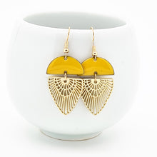 Load image into Gallery viewer, Saffron Earrings
